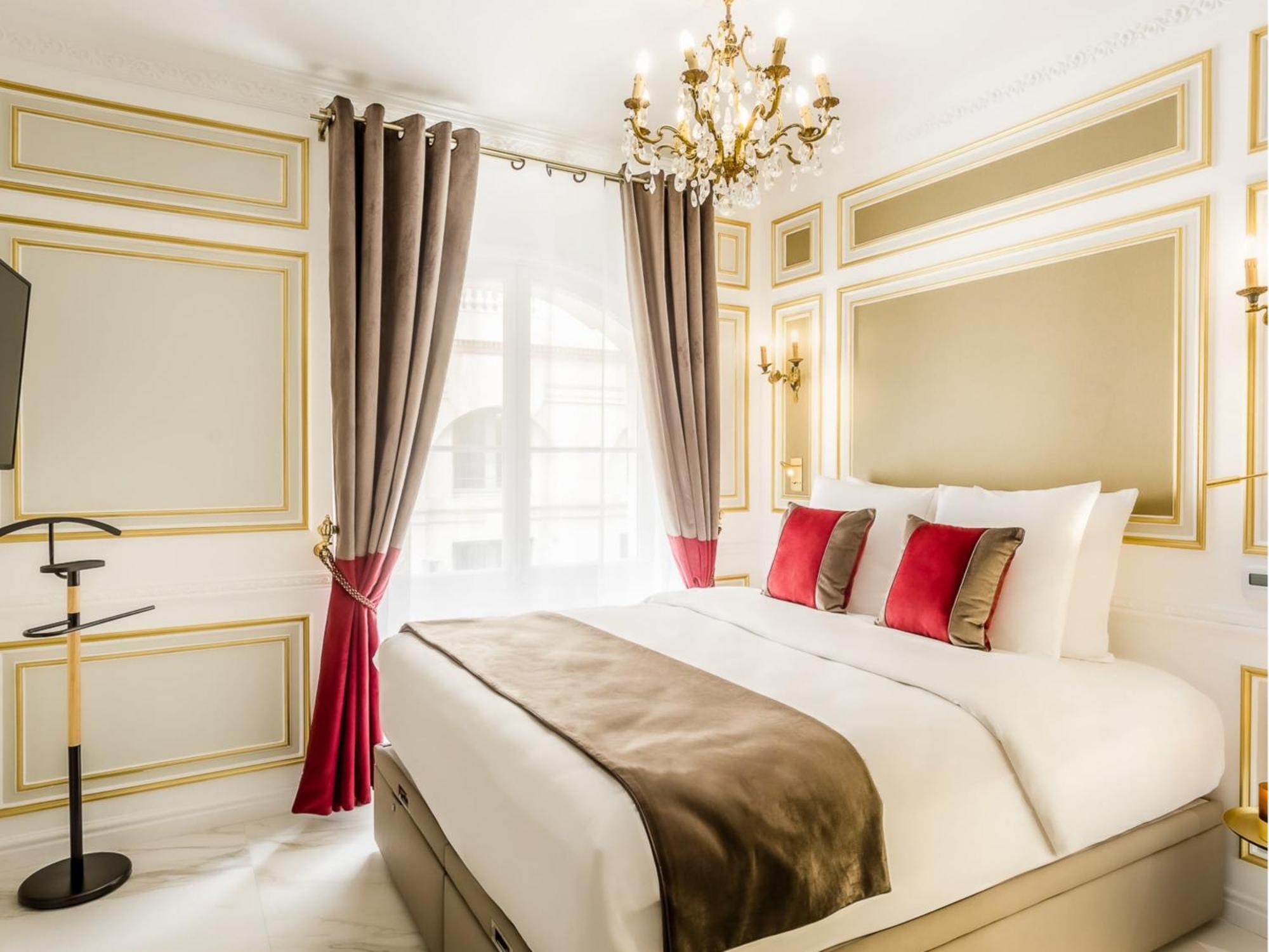 Luxury 6 Bedroom 5 Bathroom Palace - Louvre View Appartement