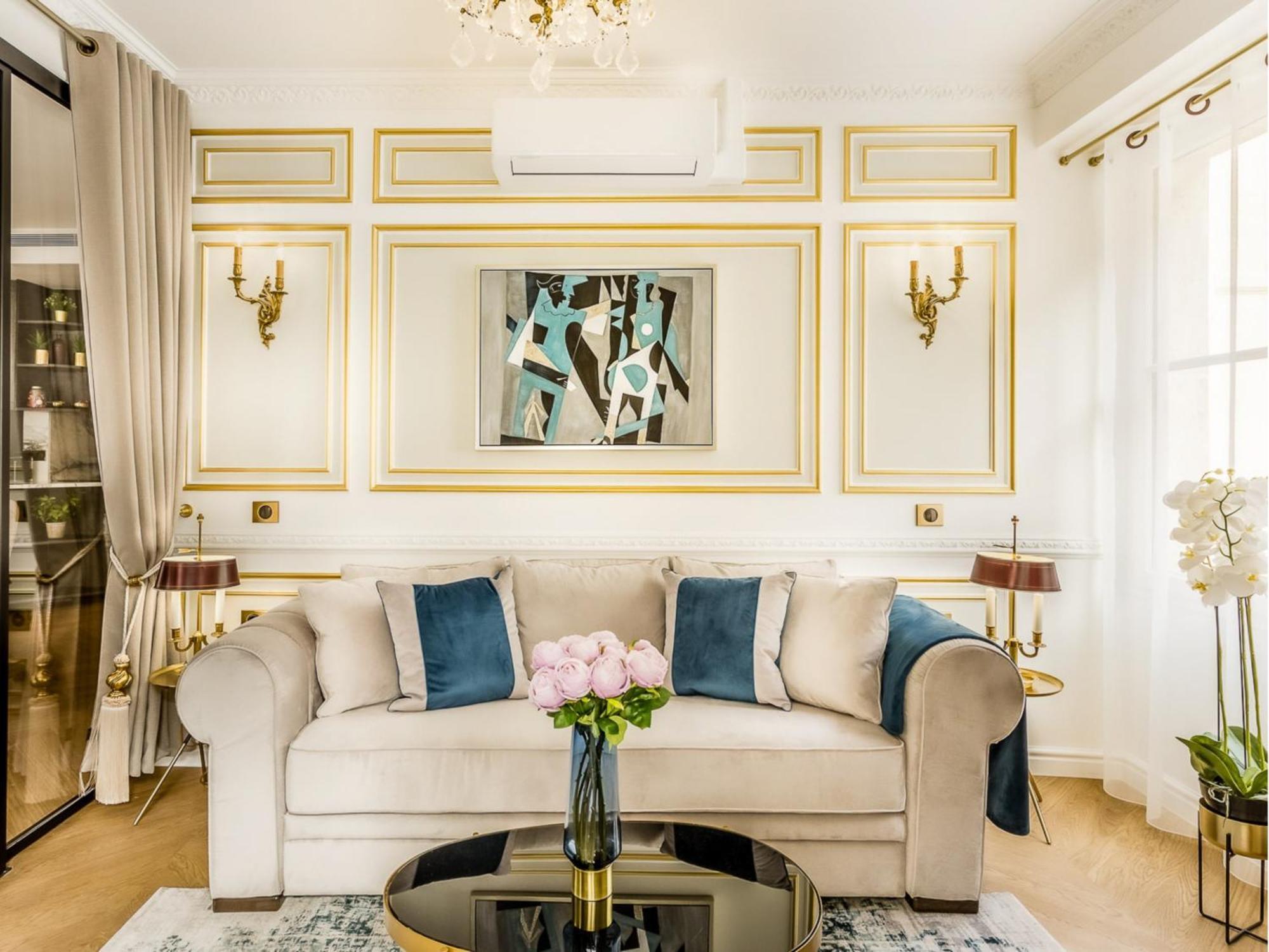 Luxury 6 Bedroom 5 Bathroom Palace - Louvre View Paris